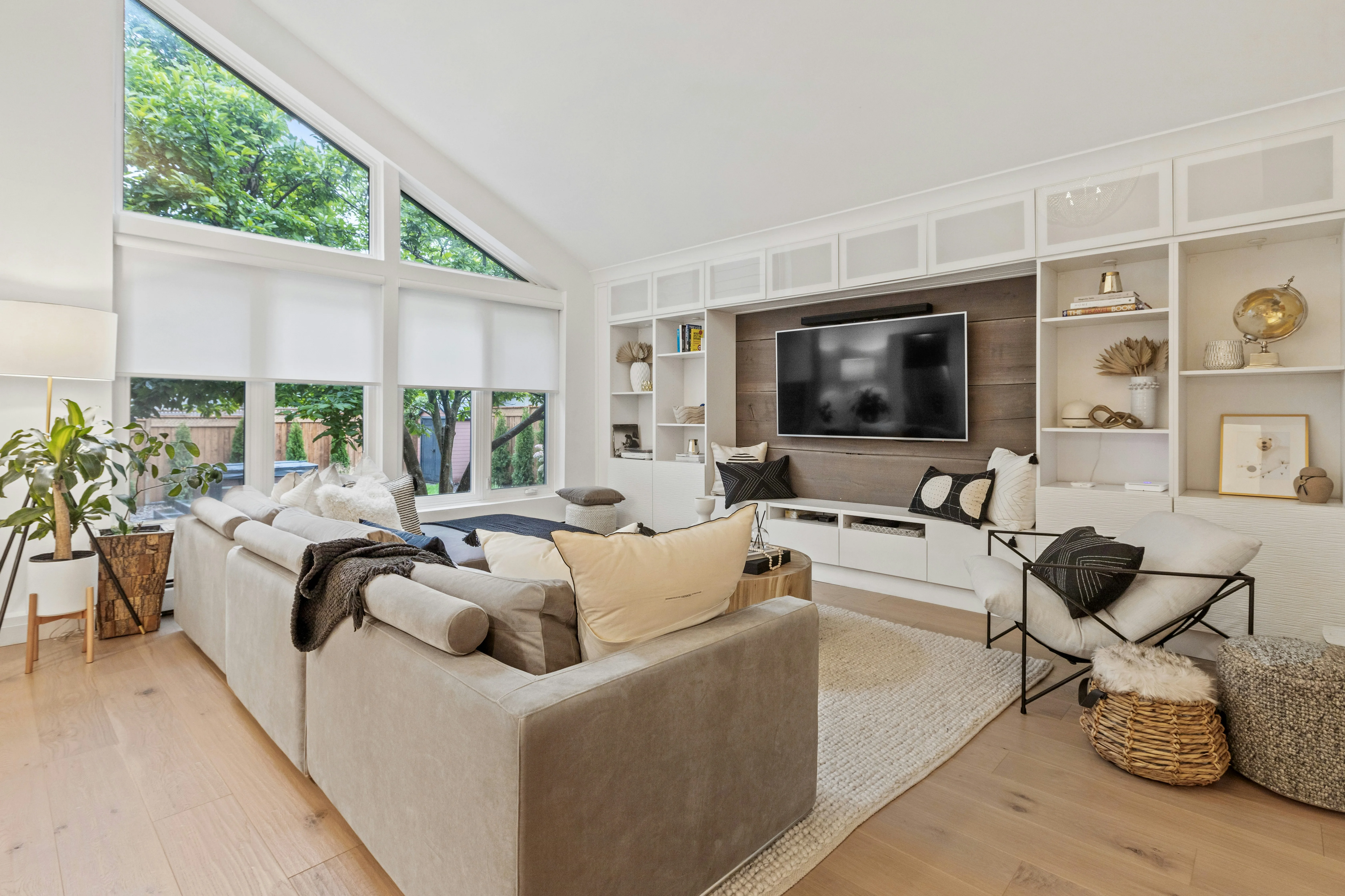 Jackson Orono — living room